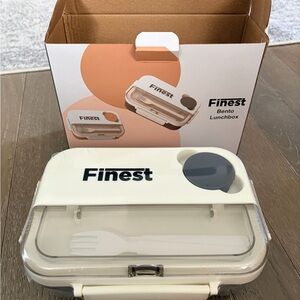 Finest Bento Lunchbox in Cream and Gray